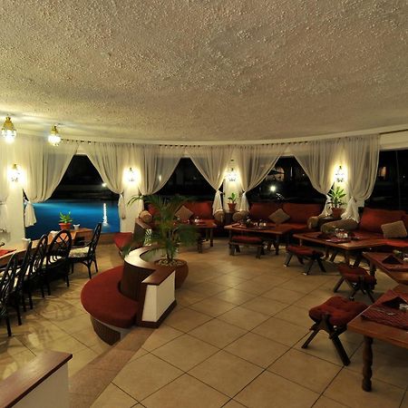Southern Palms Beach Resort Diani Beach Esterno foto