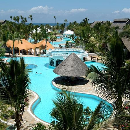 Southern Palms Beach Resort Diani Beach Esterno foto