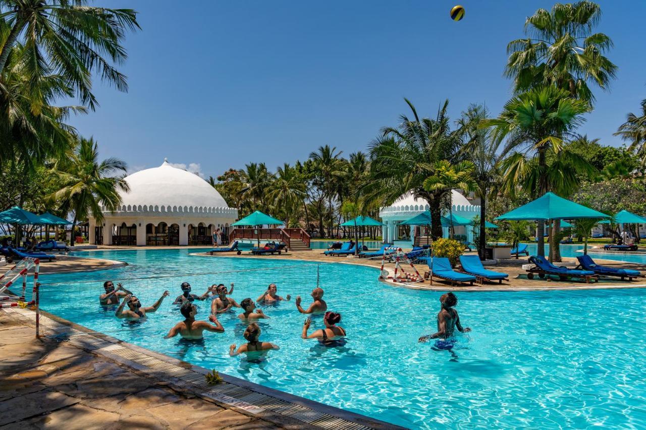 Southern Palms Beach Resort Diani Beach Esterno foto