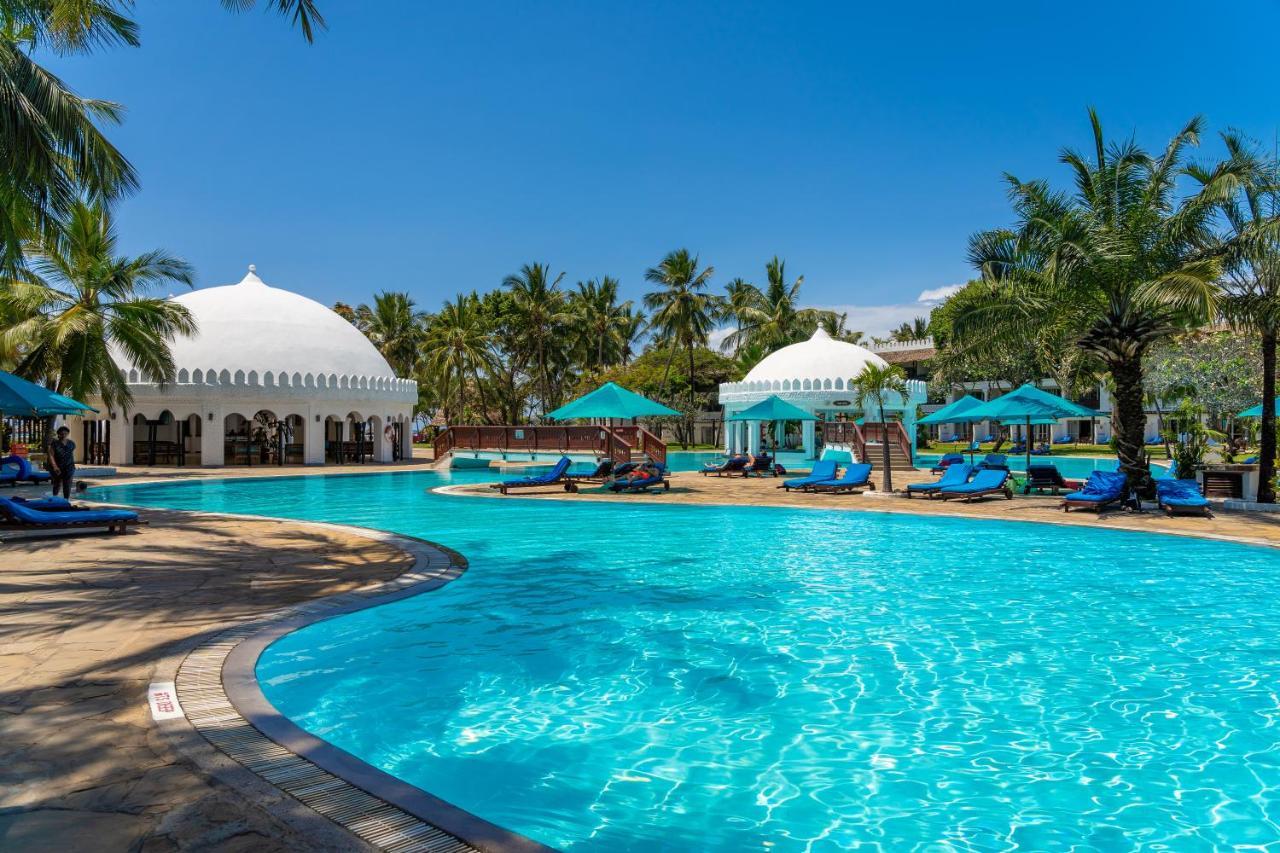 Southern Palms Beach Resort Diani Beach Esterno foto
