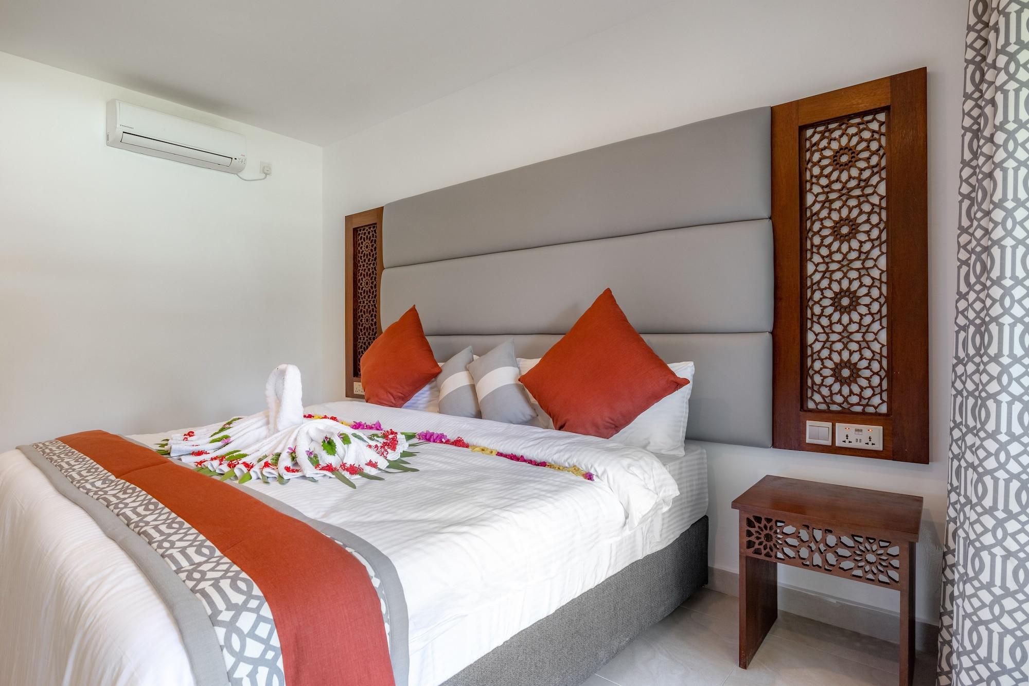 Southern Palms Beach Resort Diani Beach Esterno foto