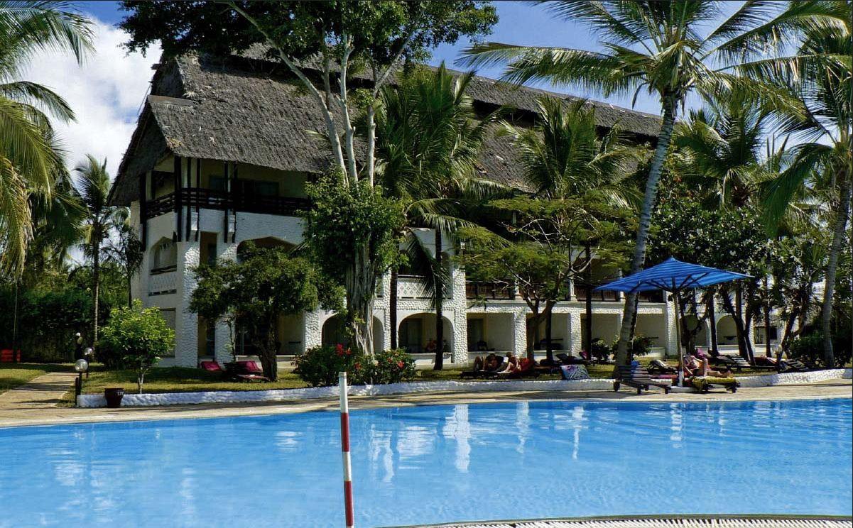 Southern Palms Beach Resort Diani Beach Esterno foto