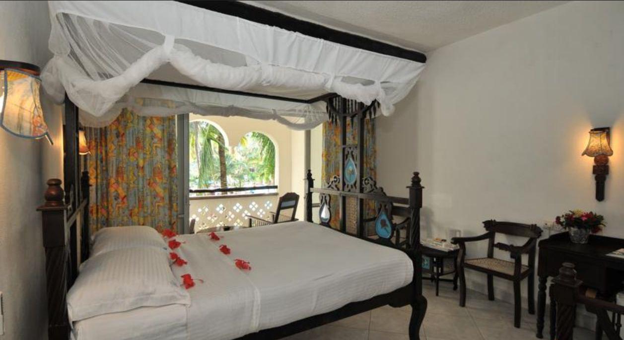 Southern Palms Beach Resort Diani Beach Esterno foto