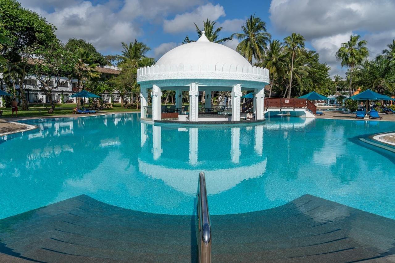 Southern Palms Beach Resort Diani Beach Esterno foto