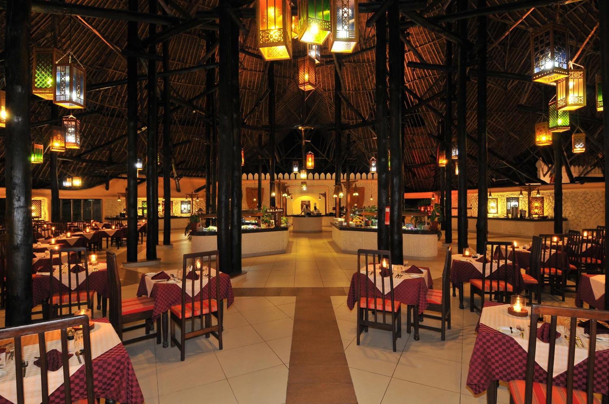 Southern Palms Beach Resort Diani Beach Esterno foto
