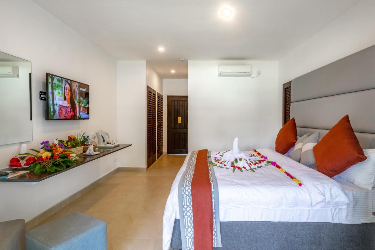 Southern Palms Beach Resort Diani Beach Esterno foto