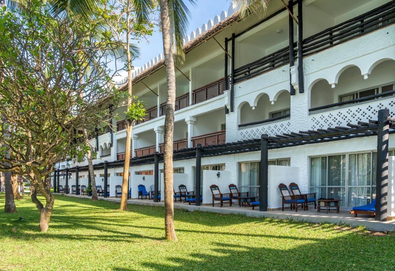 Southern Palms Beach Resort Diani Beach Esterno foto