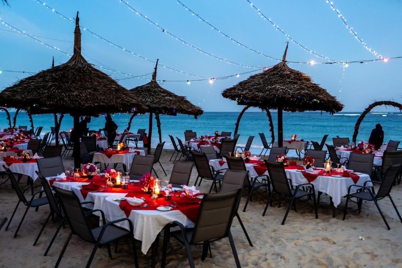 Southern Palms Beach Resort Diani Beach Esterno foto