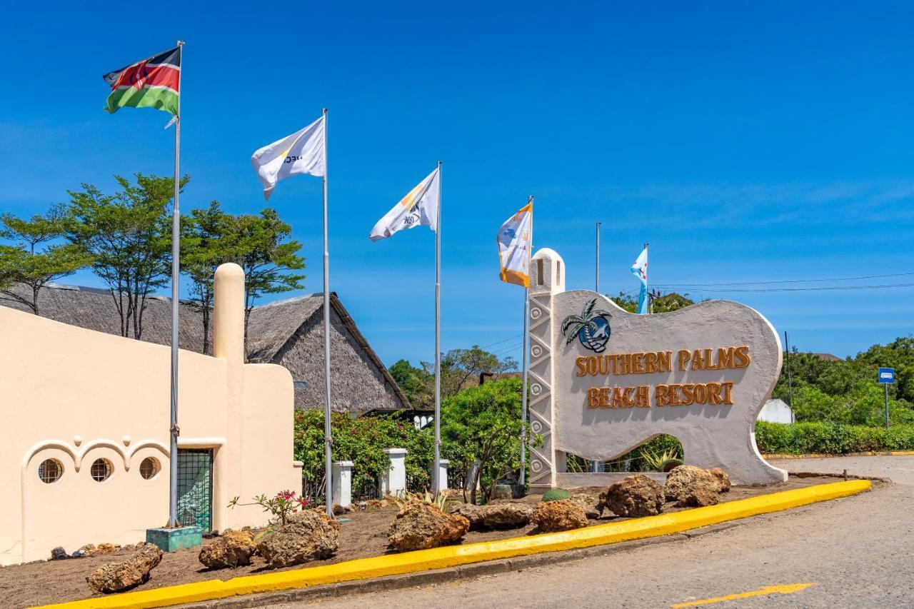 Southern Palms Beach Resort Diani Beach Esterno foto